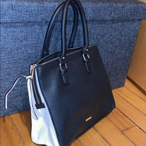 Black & White Aldo purse⚫️⚪️